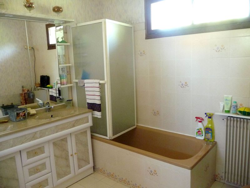 Maison plain pied 113m² 3 chambres garage 775m² de terrain Cestas Réjouit